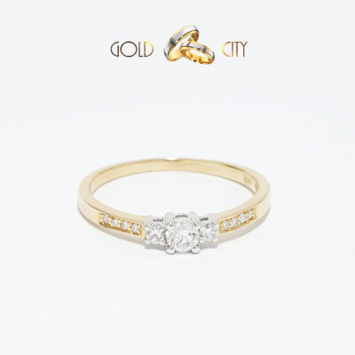Csillogó briliáns csiszolású gyémántok díszítik ezt a női gyűrűt