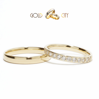 Fényes, 14 karátos modern sárga arany karikagyűrű, a női kövekkel