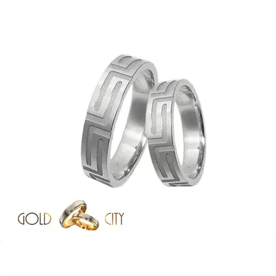 Fehér arany karikagyűrű  a Gold City Ékszer Webáruházból.